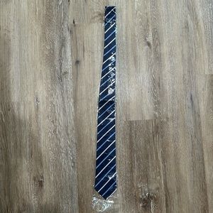 NWT kailong handmade blue and silver tie